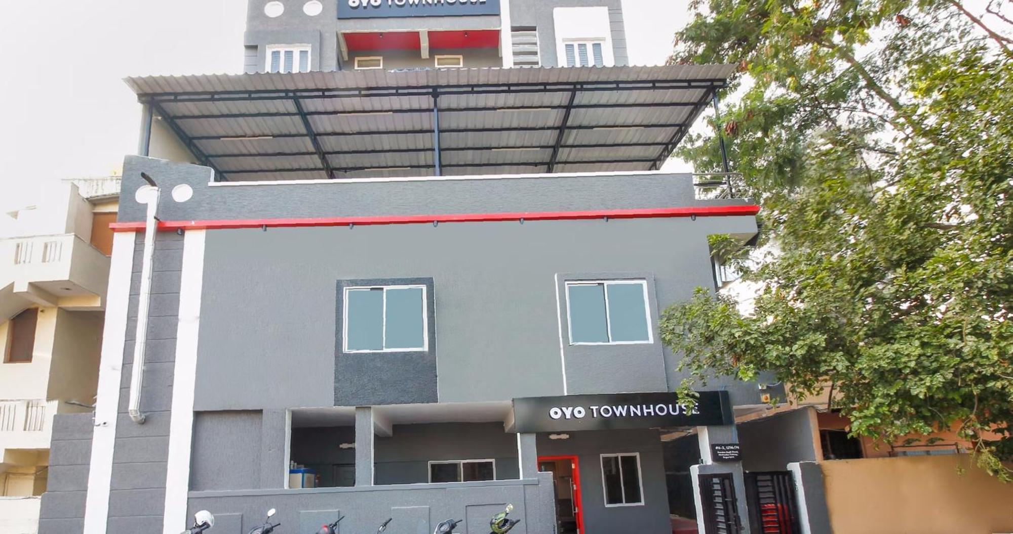 Super Townhouse Rcc Sunrise Hotel Hyderabad Exterior foto